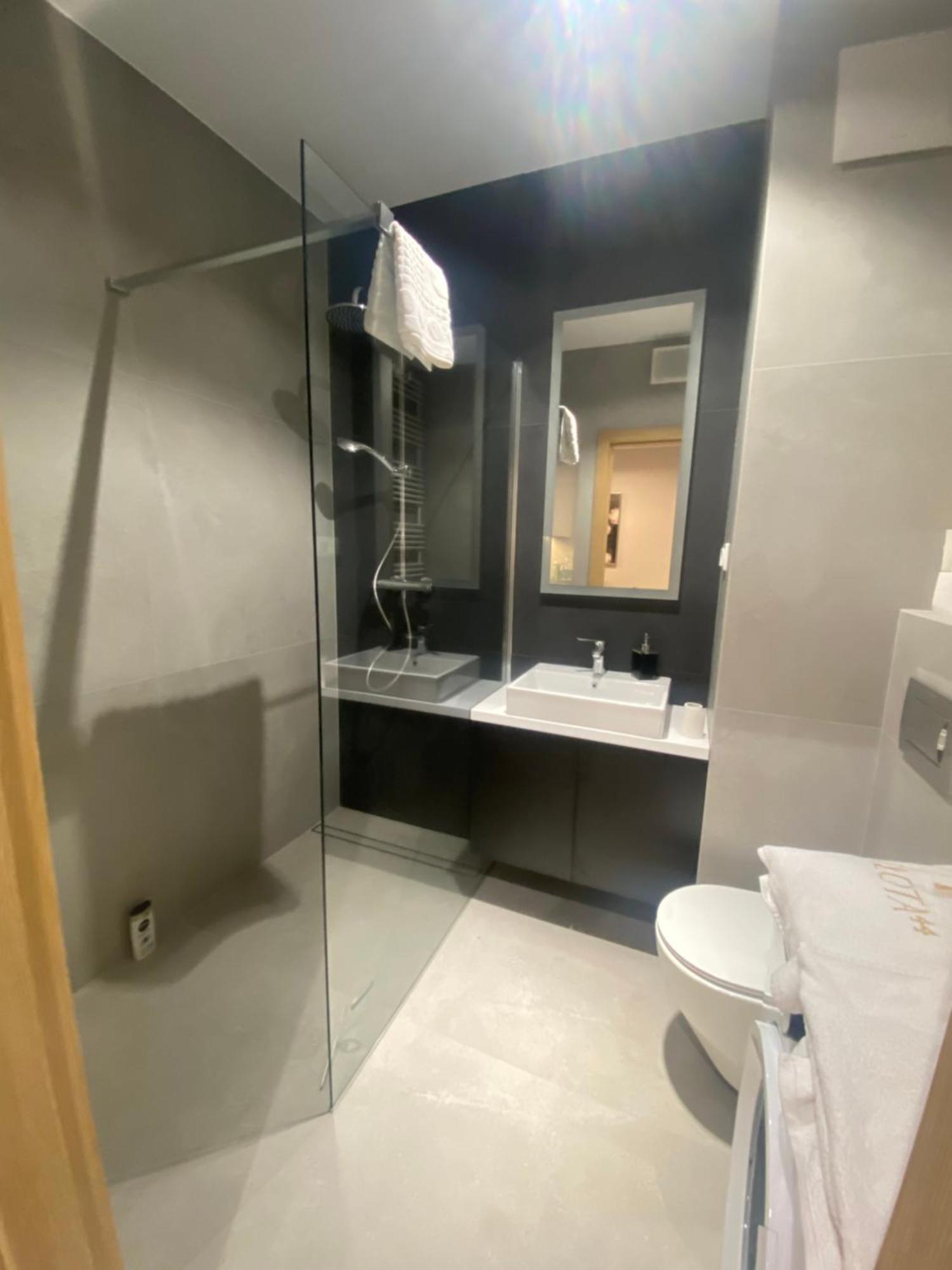 Wiktoryn 6 Piekne Nowe Apartamenty Z Duzymi Balkonami Warszawa Eksteriør bilde